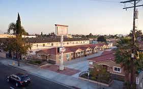 Diamond Bell Inn & Suites